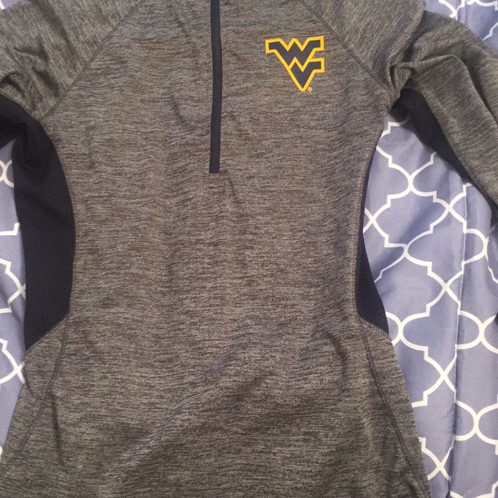 Clothes - Picture 4 of 8